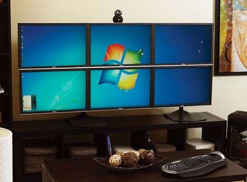 Monitor multi-display con tecnologia ATI Eyefinity
