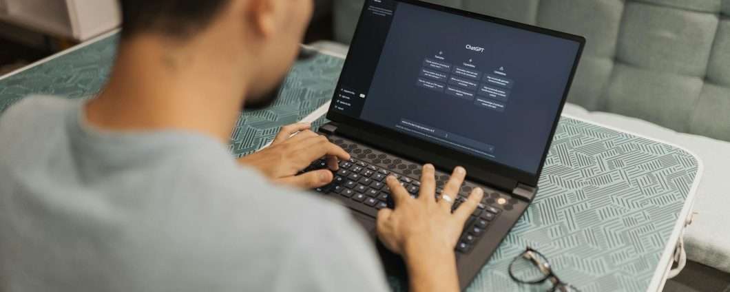ChatGPT: memoria migliorata per gli utenti gratuiti, in versione light
