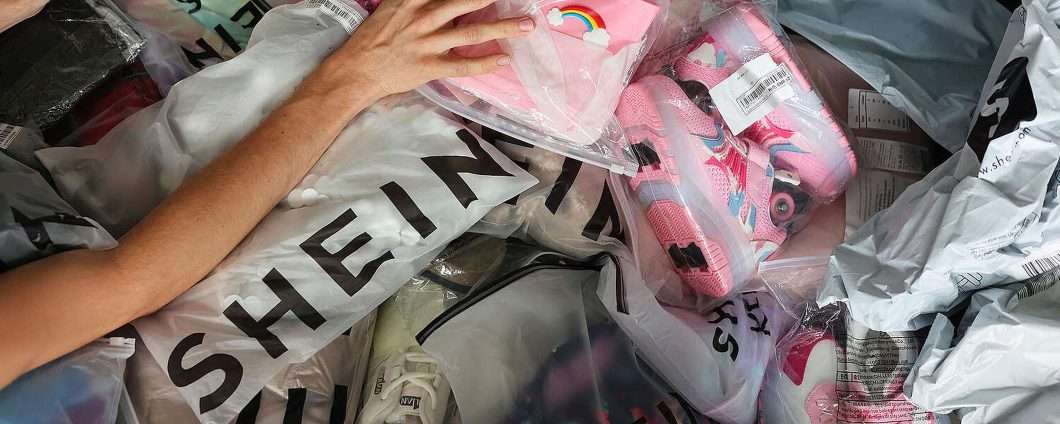 Greenpeace: sostanze pericolose negli abiti di Shein