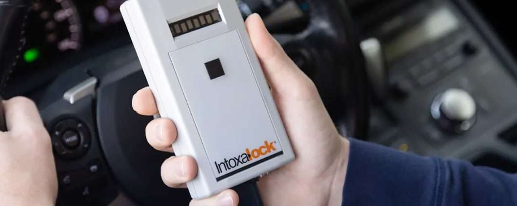 Attacco informatico blocca gli etilometri, le auto non partono