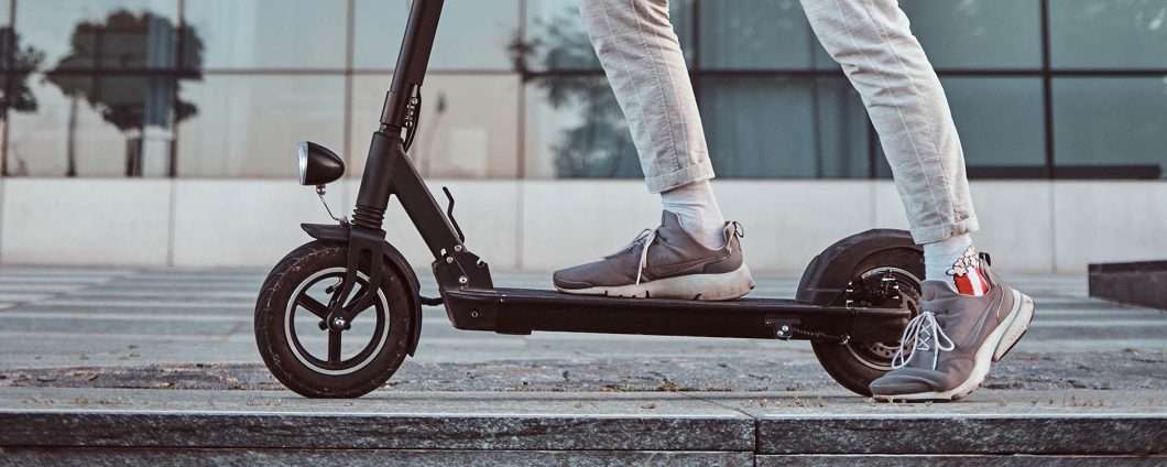 Monopattini, targa e assicurazione obbligatori entro il 16 maggio