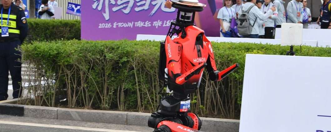 Robot umanoide vince mezza maratona con record del mondo