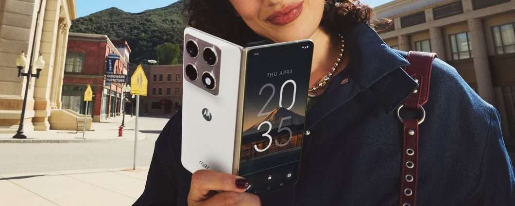 Motorola sfida iPhone Duo: spunta un nuovo razr fold