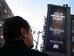 L'installazione newyorkese che pubblicizza Paranormal State