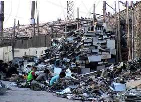 Montagne di tecnospazzatura a Guiyu