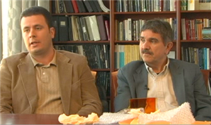 Savas Tay (sinistra) e Nasser Peyghambarian (destra)