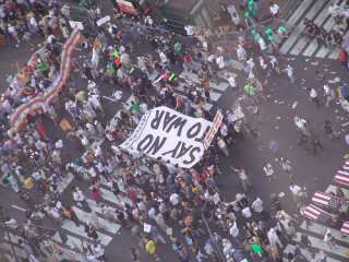 NY contro le folle connesse dagli SMS - TXTmob