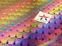 Dettaglio di un wafer da 300 mm prodotto da Intel