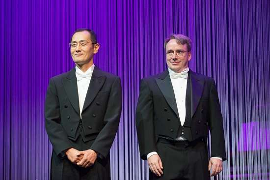 i vincitori del millennium technology prize 2012 Shinya Yamanaka e Linus Torvalds