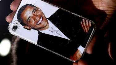 barack obama su un iphone