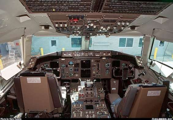 interno di un boeing 757
