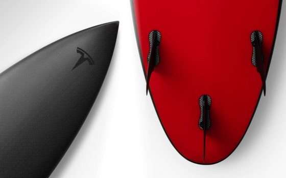 Tesla, tavole da surf in tiratura limitata