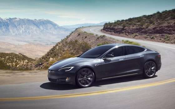 Una dashcam sulle Tesla grazie ad Autopilot