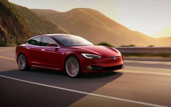 Come ti rubo la Tesla in pochi secondi