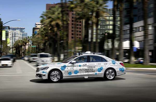 Daimler e Bosch per il ride sharing a guida autonoma