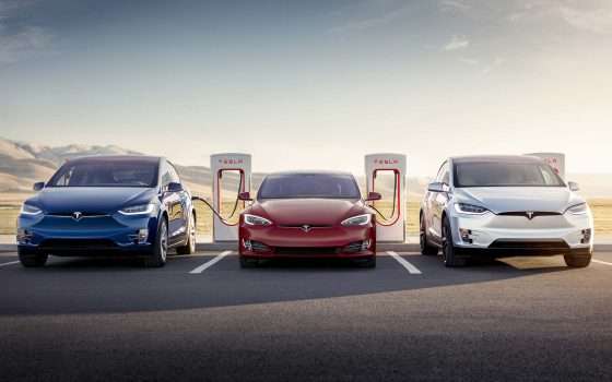 Il Supercharger V3 di Tesla arriverà nel 2019