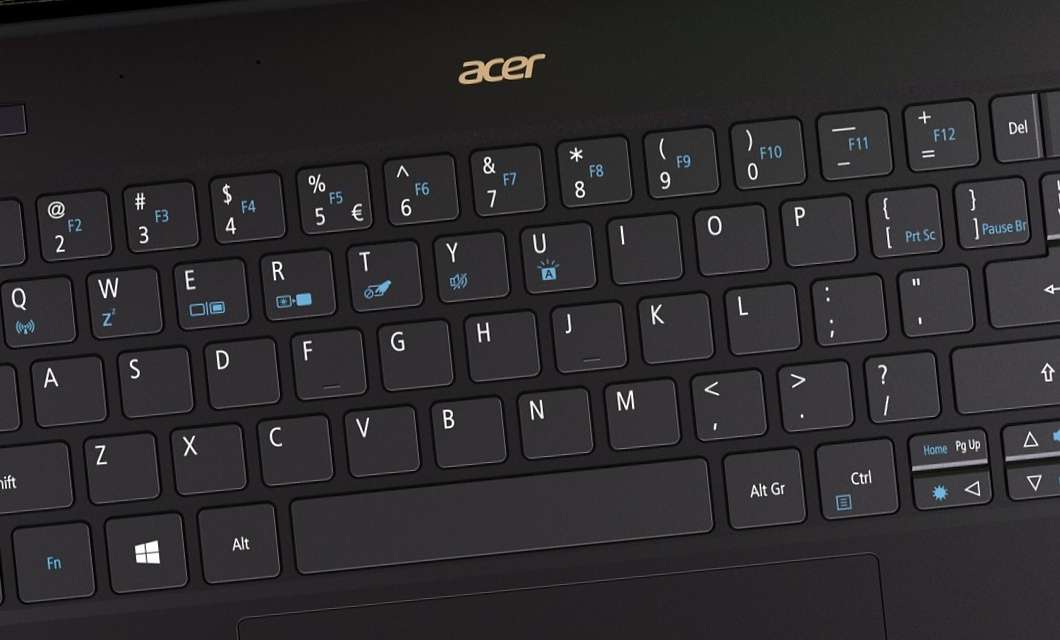 ACER Swift 7