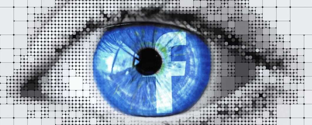 Cambridge Analytica: Facebook paga la multa in UK