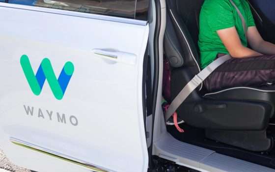 Waymo con DeepMind per l'IA della guida autonoma