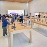 Angela Ahrendts e Avi Bar-Zeev lasciano Apple