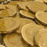 Bitcoin sfiora quota 50000 dollari, nuovo record