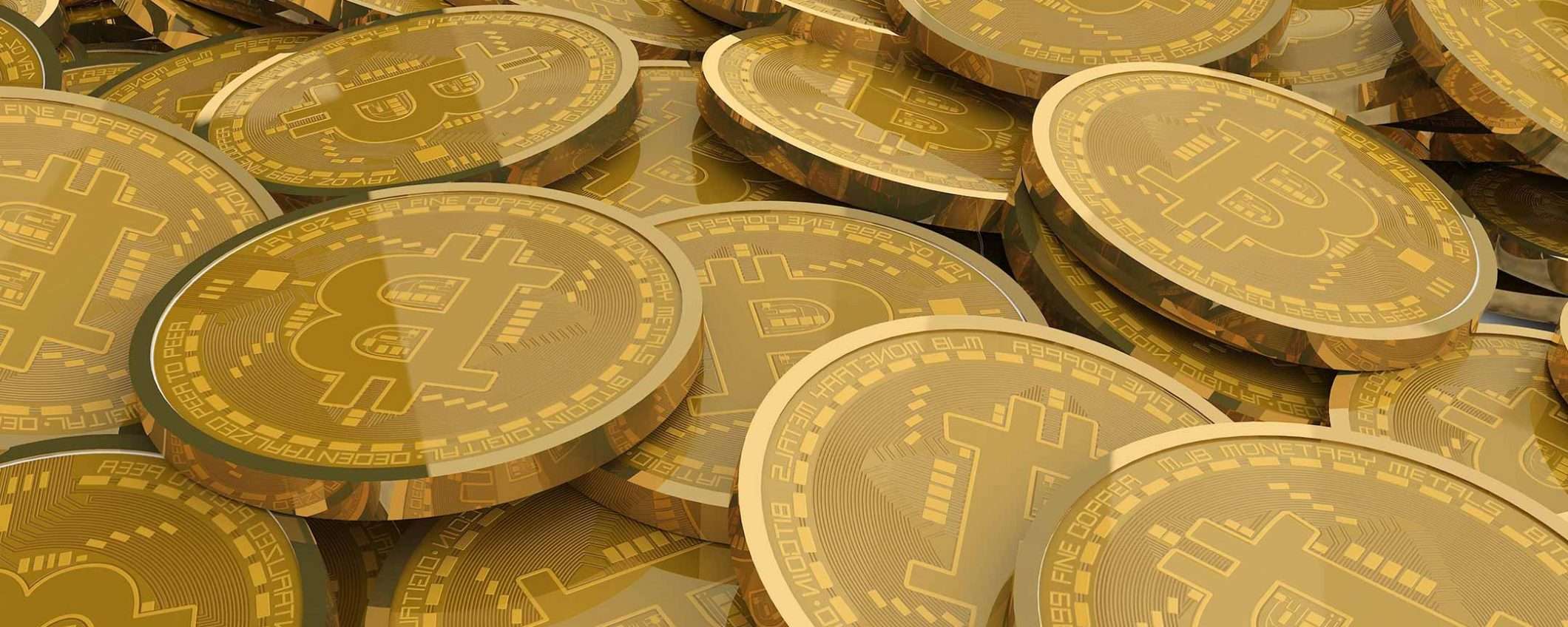 Bitcoin, nuovo record, superati i 28000 dollari
