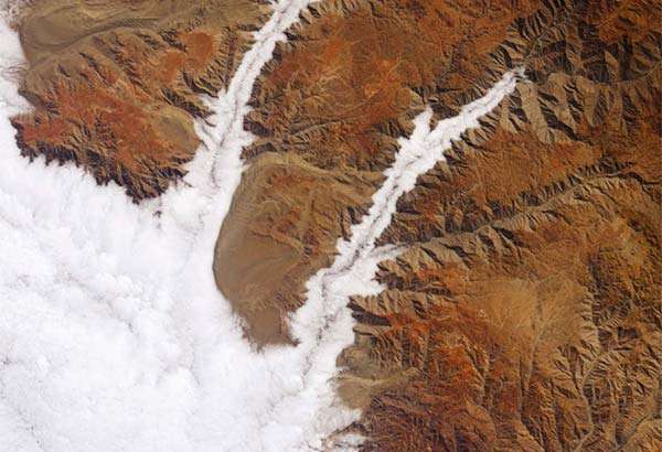 Un'immagine estratta dal volume Earth della NASA