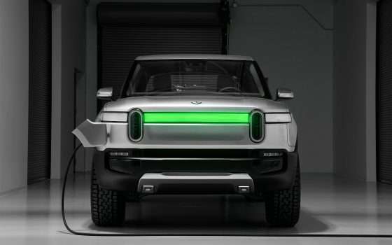Anche Amazon punta sulle auto elettriche di Rivian