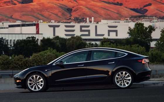 Tesla compra DeepScale per la guida autonoma