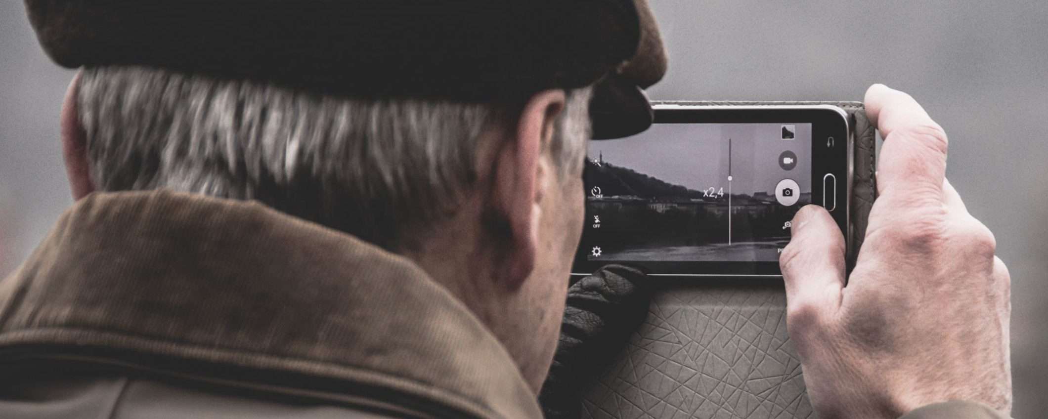 EU: tecnologia più accessibile per anziani e disabili