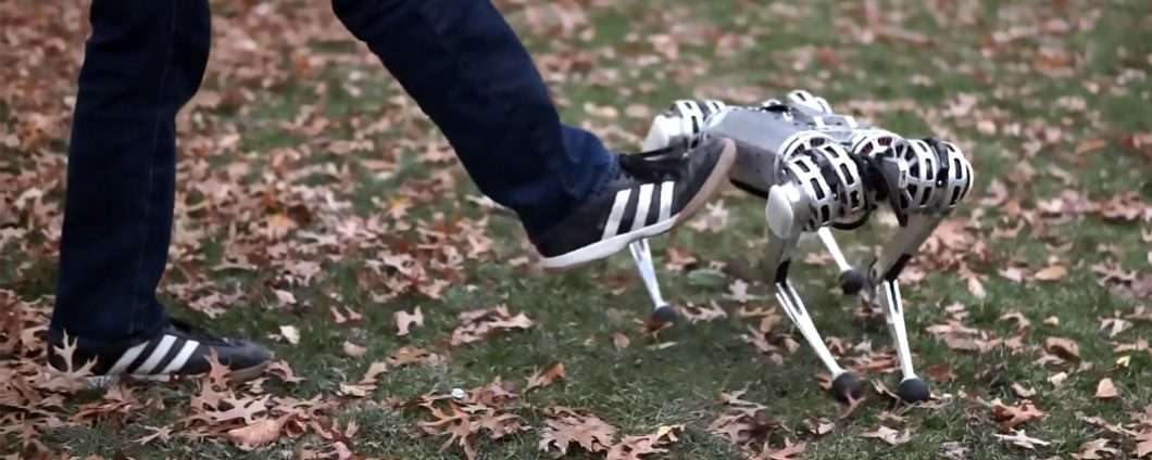 MIT: il robot quadrupede Mini Cheetah fa l'acrobata