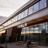 Tesla: Elon Musk sulla chiusura degli store