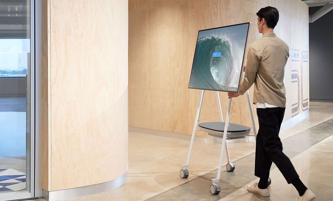 Microsoft Surface Hub 2S