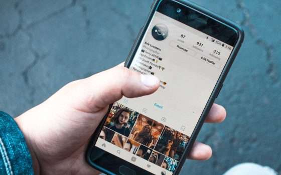 Meno tempo su Facebook, di più su Instagram