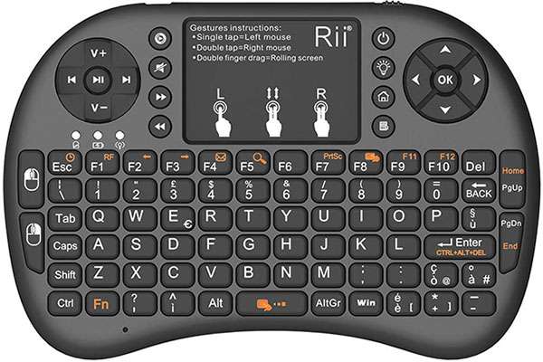 Rii Mini i8+ V2, mini tastiera retroilluminata con touchpad