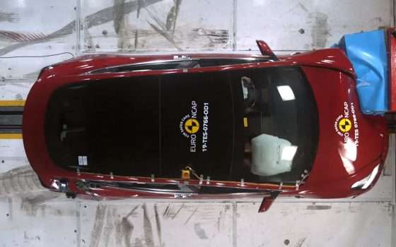 Auto elettriche: il crash test della Tesla Model 3