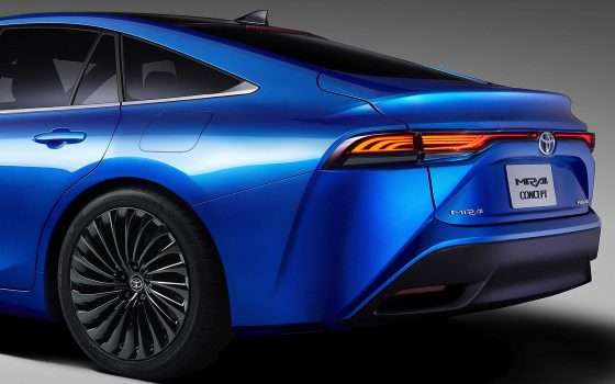 Da Toyota la Mirai a idrogeno e la LQ self-driving