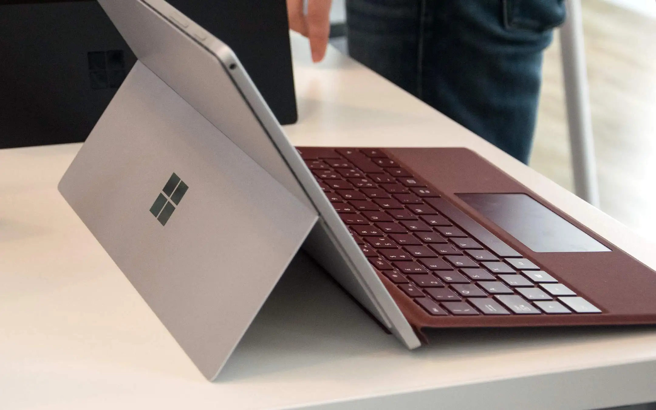 microsoft surface pro 8 specs