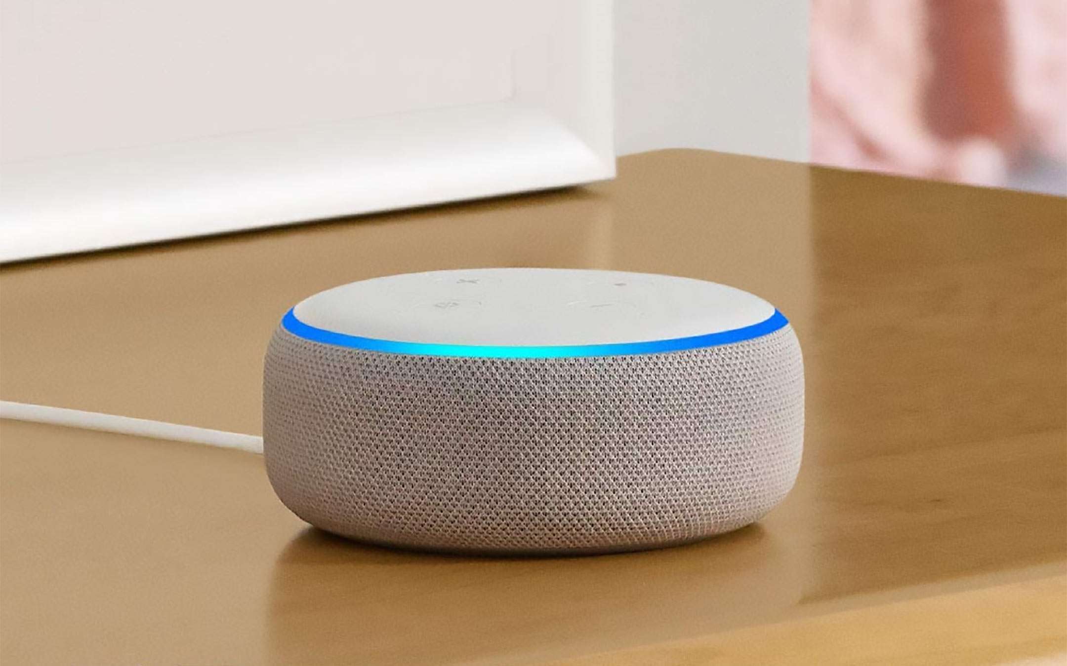 Black Friday Amazon Echo Dot con Alexa in offerta a 19,99 euro