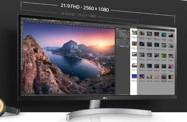 Il monitor LG 29WK600 con pannello 21:9 da 29 pollici