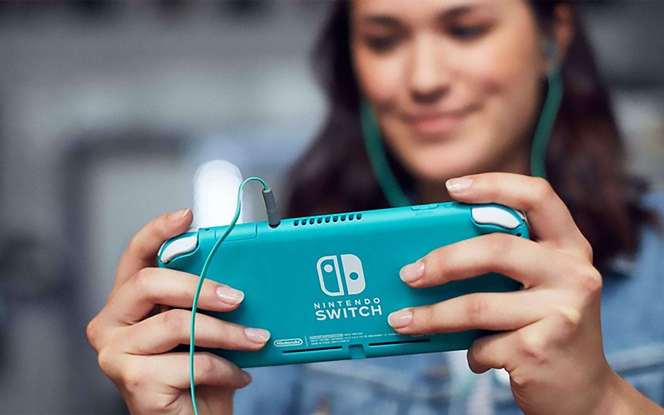 Cyber Monday 14 di sconto su Nintendo Switch Lite