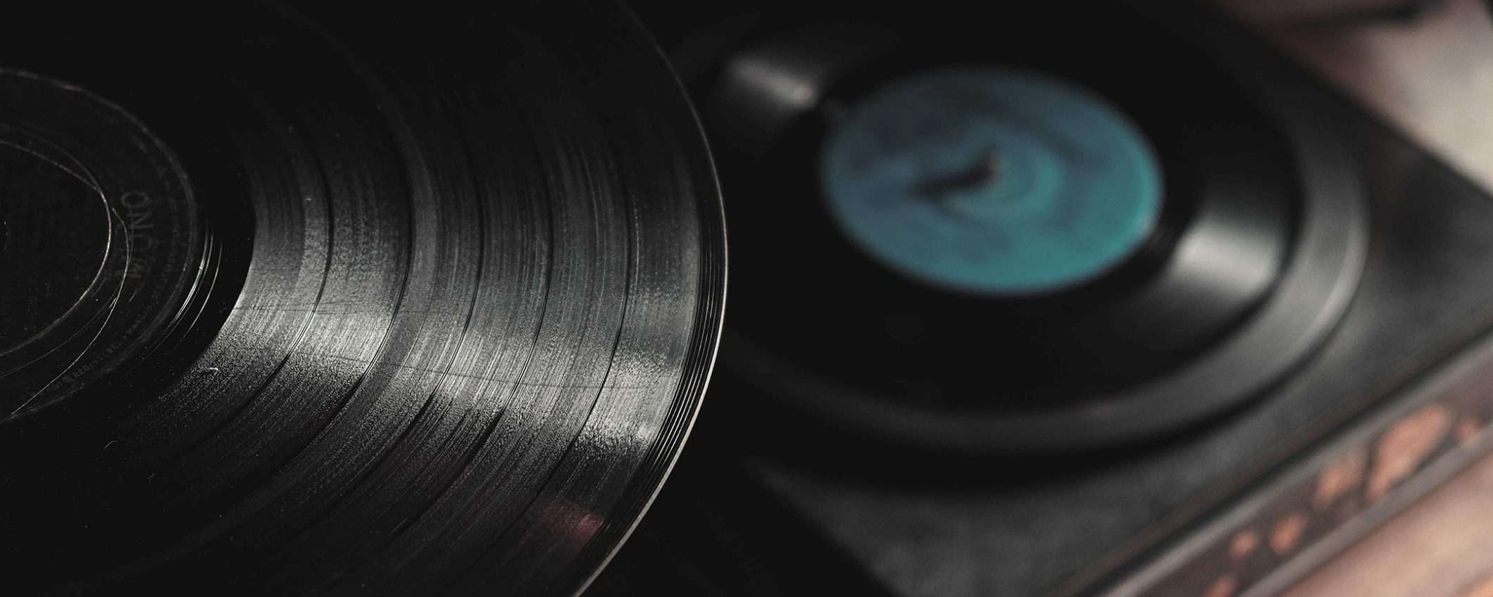 Vinili e giradischi in offerta per il Black Friday