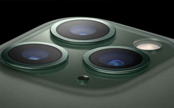 Un iPhone per Natale: agli sconti ci pensa eBay