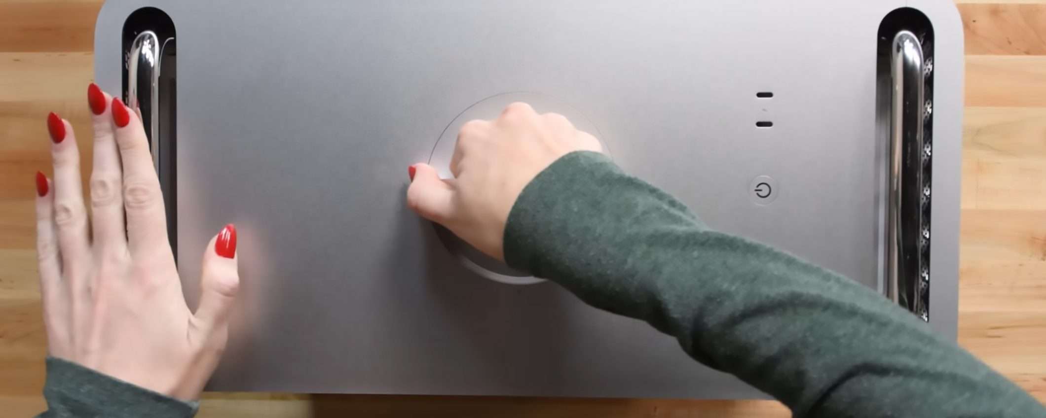 iFixit fa a pezzi il nuovo Mac Pro (e lo promuove)