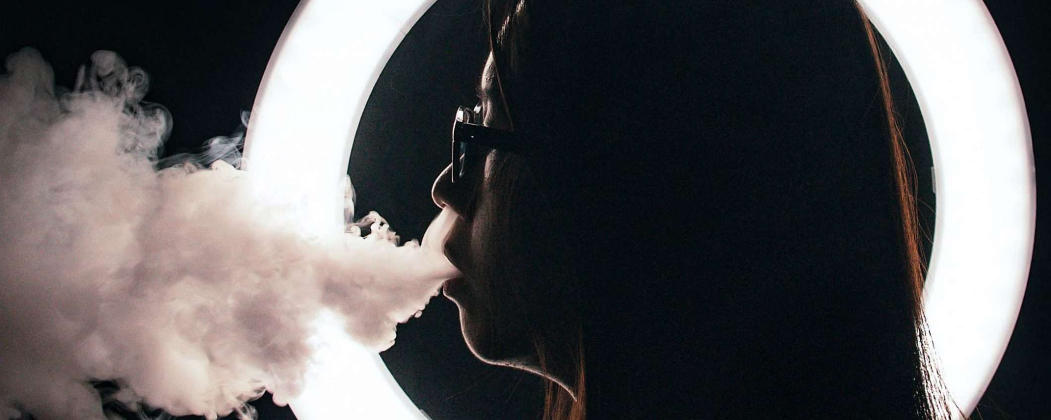 Facebook, Instagram, gli influencer e le sigarette