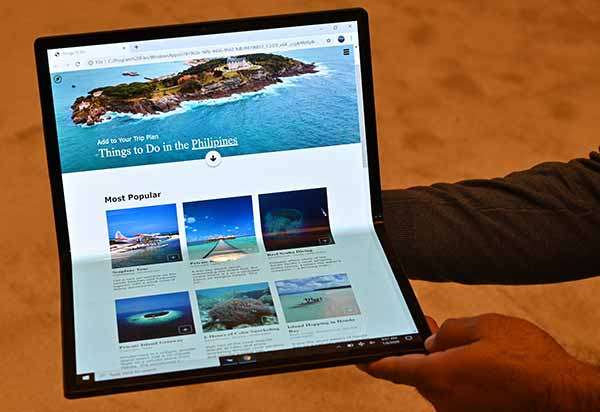 Il concept HorseshoeBend presentato da Intel al CES 2020 di Las Vegas