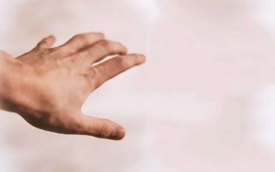 Il riconoscimento della mano per pagare nei negozi