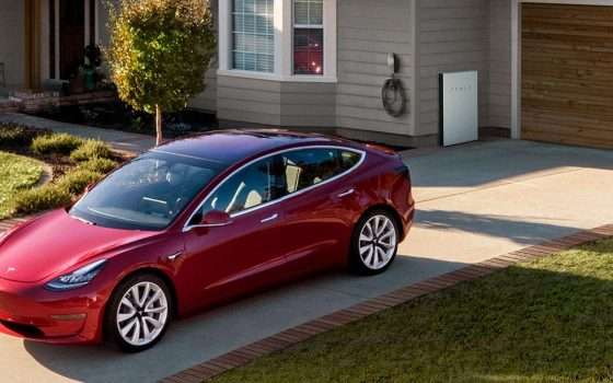 Tesla e Panasonic, divorzio a New York aspettando Aprile