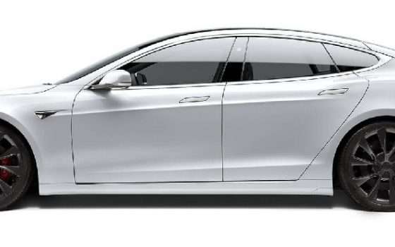 Tesla, nuove batterie: obiettivo 400 miglia di autonomia