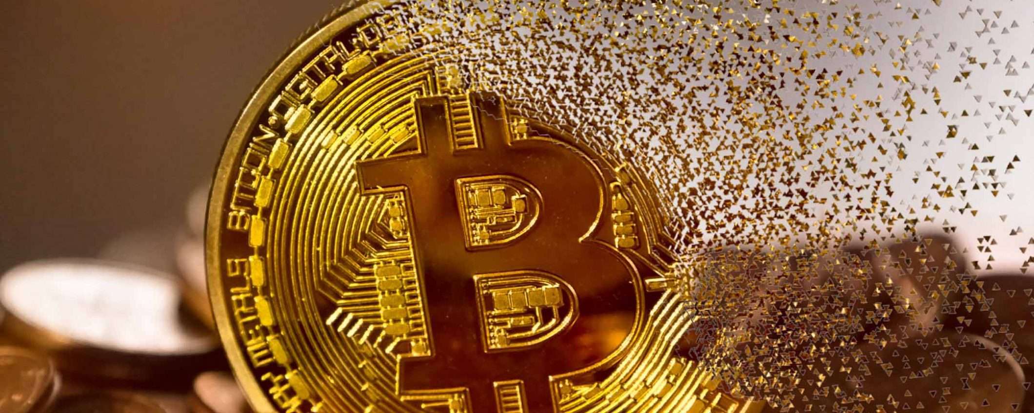 Da oggi il mining di Bitcoin rende la metà